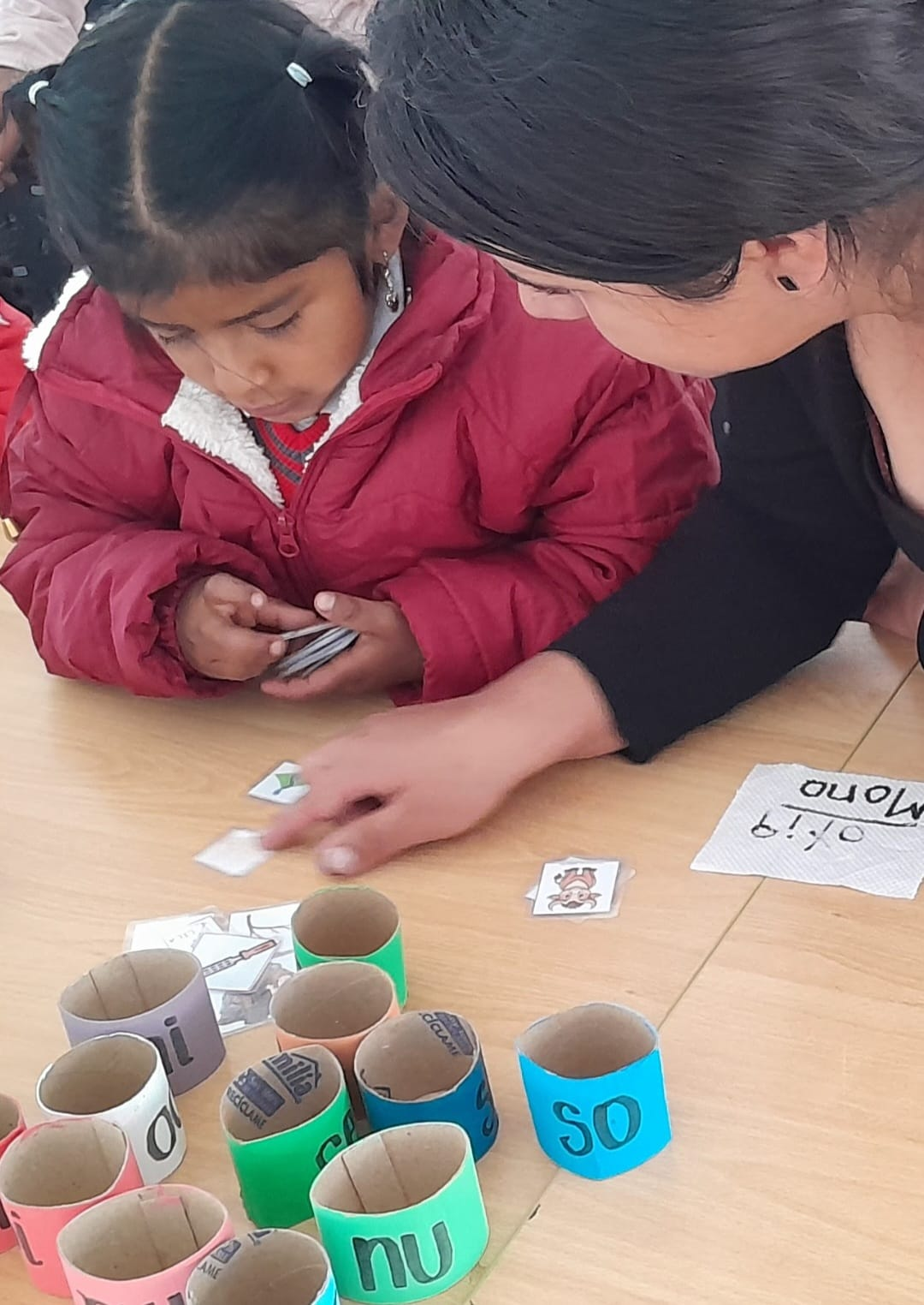 Niño en sesión de estimulación cognitiva con NeuroFun